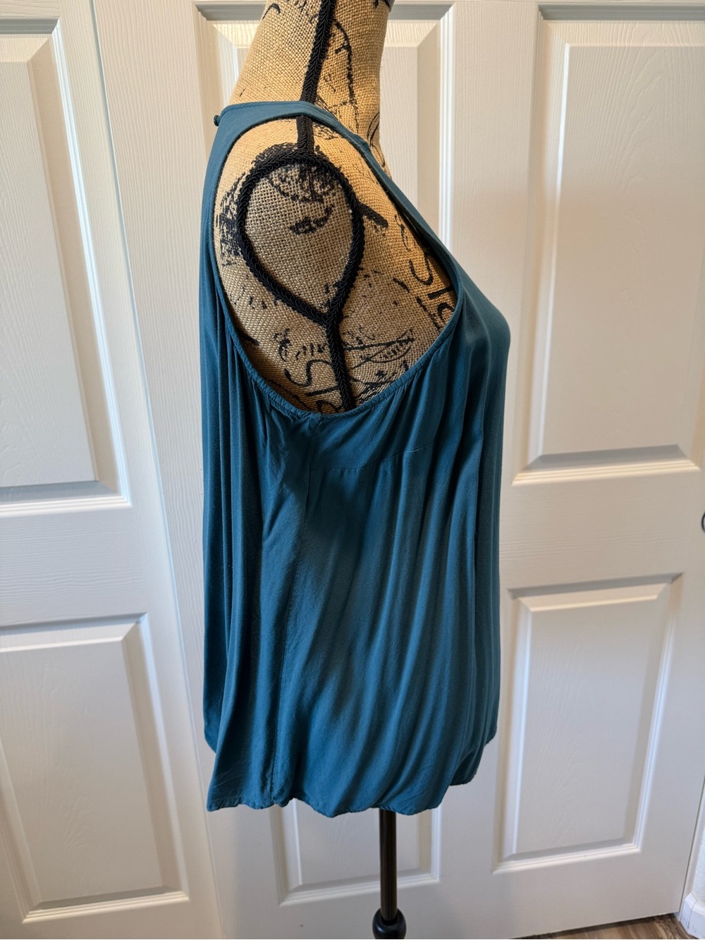 Old Navy Teal Blue Racerback Tank Top - Picture 2 of 6